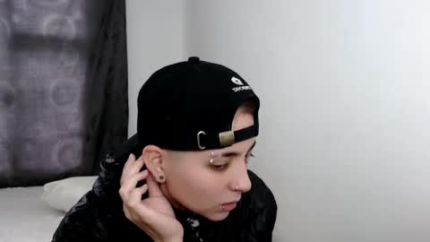 LANNIE   online show from March 11, 8:53 pm