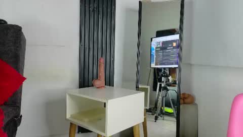 la paisita  online show from July 20, 10:39 am