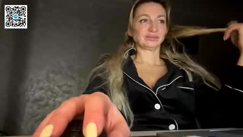 lapussia online show from October 21, 8:01 pm