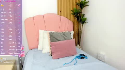 lara_spaark online show from February 13, 8:23 pm