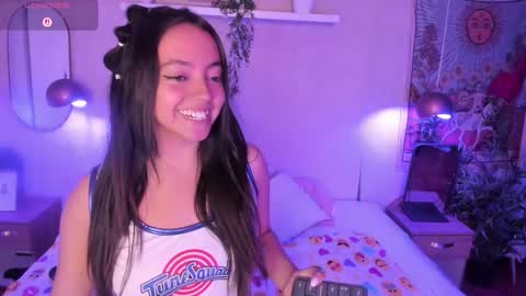 laraa rouss  online show from December 2, 4:00 am