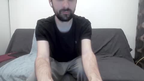 laraaan online show from December 16, 8:58 pm