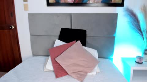  Lara Gold  online show from February 7, 3:55 am