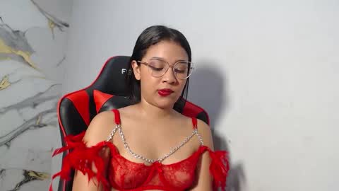 laralmanza online show from March 4, 2:36 pm