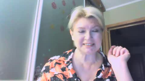 laramrs online show from September 29, 4:06 pm