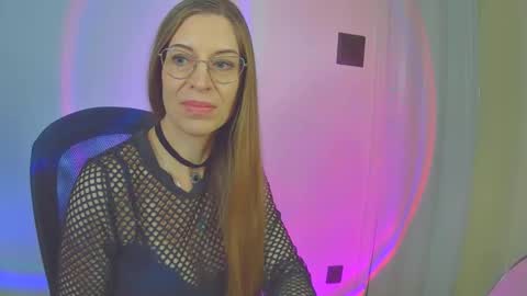 larawintersxxx online show from November 25, 11:47 pm