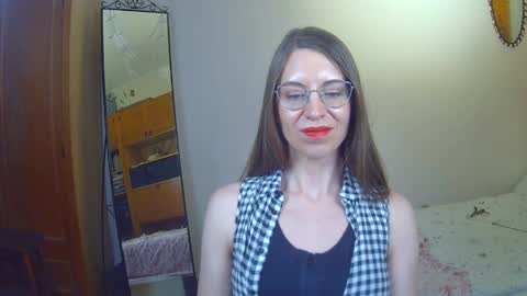 larawintersxxx online show from February 15, 2:15 am