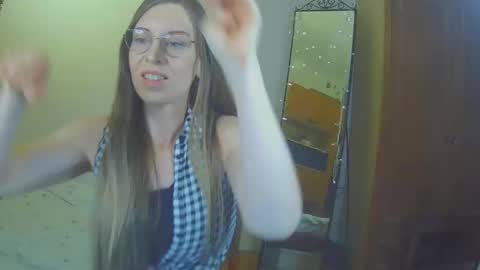 larawintersxxx online show from February 15, 9:59 pm