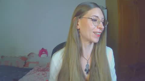 larawintersxxx online show from September 16, 7:39 pm