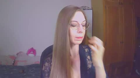 larawintersxxx online show from September 17, 8:12 pm