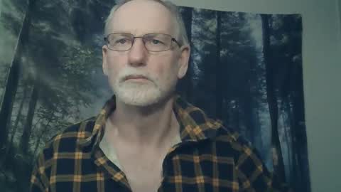 Larbie online show from February 2, 1:12 am