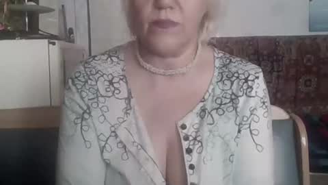 larisaq4ugo24 online show from March 24, 11:27 am