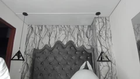  Lari online show from March 1, 2:48 am