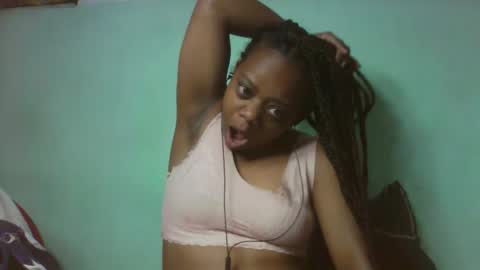 larissa645771 online show from September 19, 4:49 am