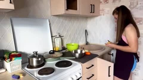 I am Jane ntmu Lets hit 10 Thumbs Up together online show from October 14, 12:30 pm