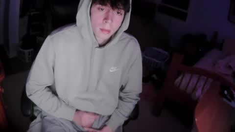 larrymcberran2 online show from November 16, 6:59 am