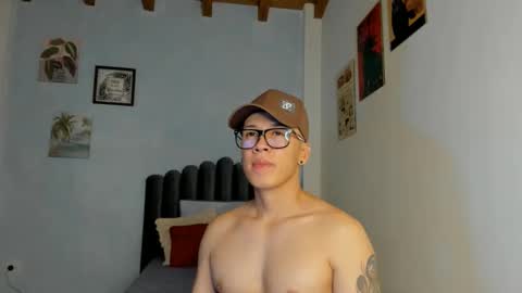 lass_nazar online show from May 23, 1:23 am
