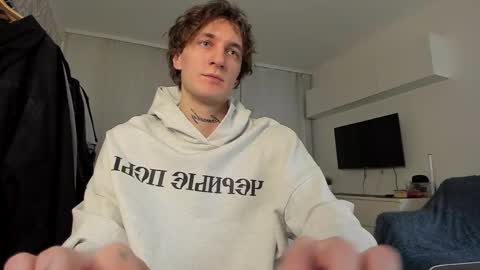 acie online show from March 11, 3:23 pm