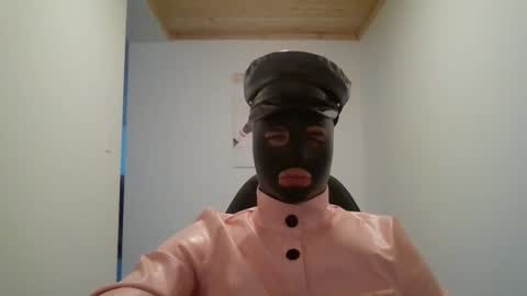 Latex98 online show from March 18, 8:37 pm