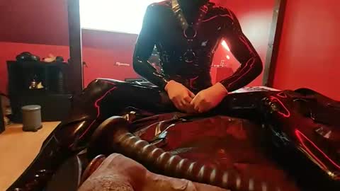 latexanalboy online show from April 22, 5:09 pm