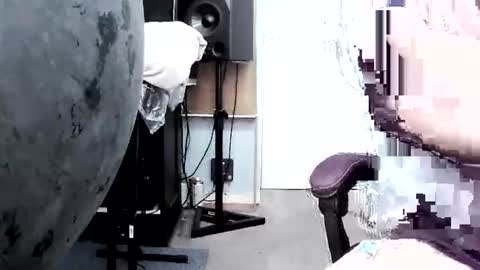 latexchris77 online show from April 8, 9:01 am