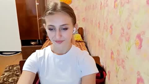 Amelia online show from October 16, 2:06 pm