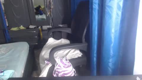 latin_big_boobs online show from November 27, 4:53 am