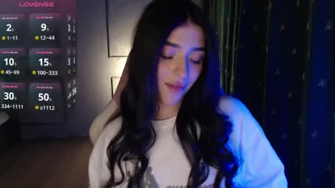 miiiiiiaaaa online show from April 14, 5:05 pm