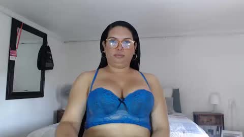 FLOR SALVAJE online show from May 10, 7:42 pm