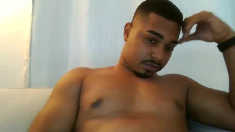 latinbbc_00 online show from February 20, 10:37 pm