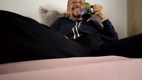 latinhardfuker1980 online show from February 15, 11:39 am