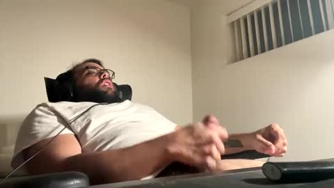 call me papi -- follow my twitter latinoc30 online show from January 17, 4:49 am