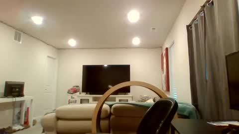 latvianhammer302 online show from September 15, 11:22 am