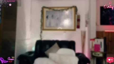 laujgray online show from April 8, 6:49 am