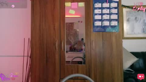 laujgray online show from March 15, 3:48 pm