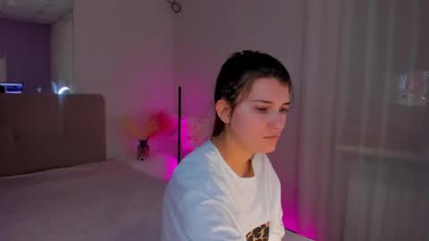 Laura online show from March 11, 9:34 am