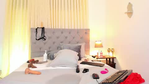   online show from February 7, 2:03 am