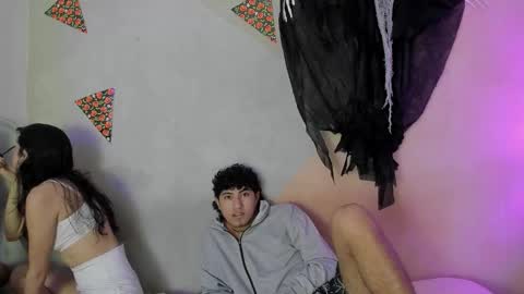 laura_and_kevin online show from November 13, 2:20 pm