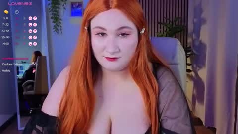 Miss Laura online show from October 27, 3:28 am