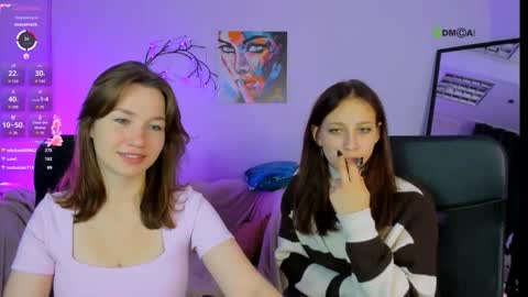 laura_queen_ online show from October 4, 7:11 pm