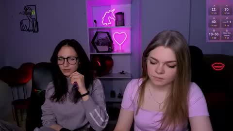 laura_queen_ online show from November 25, 8:40 pm