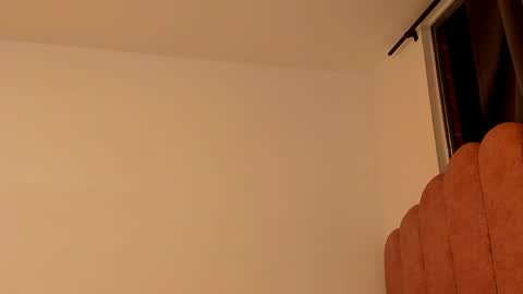 LAURA SOE online show from April 15, 12:58 am