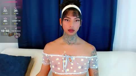 Laura online show from October 18, 12:59 am