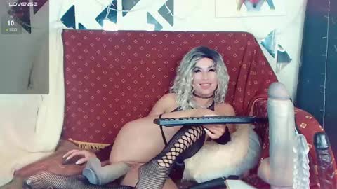 LauraCrystall online show from March 7, 6:43 pm