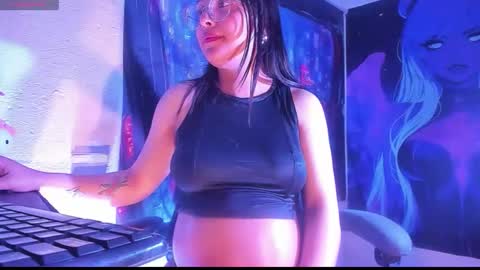 lauraohana online show from January 19, 11:53 am