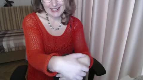 Lauraoven1 online show from March 11, 7:24 am