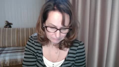 Lauraoven1 online show from February 21, 1:55 pm