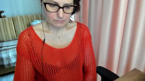 Lauraoven1 online show from March 3, 7:26 am