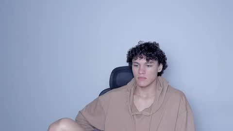 Laureent online show from November 14, 9:22 am