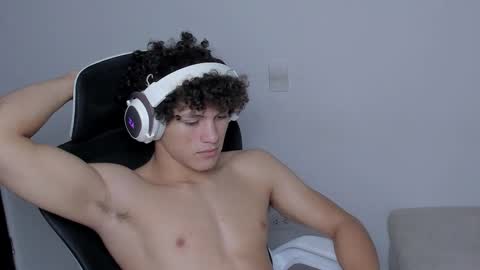 Laureent online show from October 30, 9:48 pm